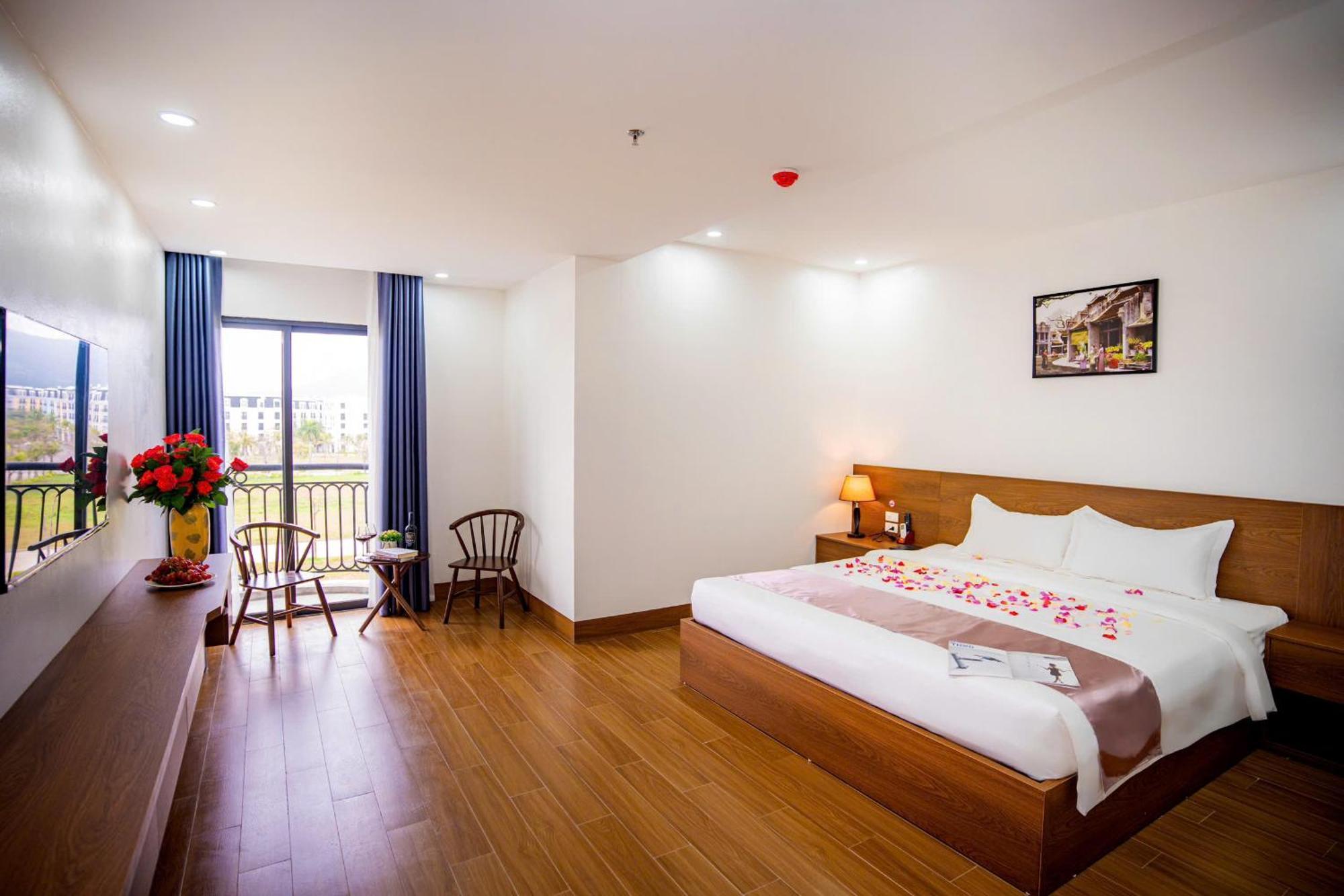 Kl Hotel Marina Square Ha Long Exterior photo